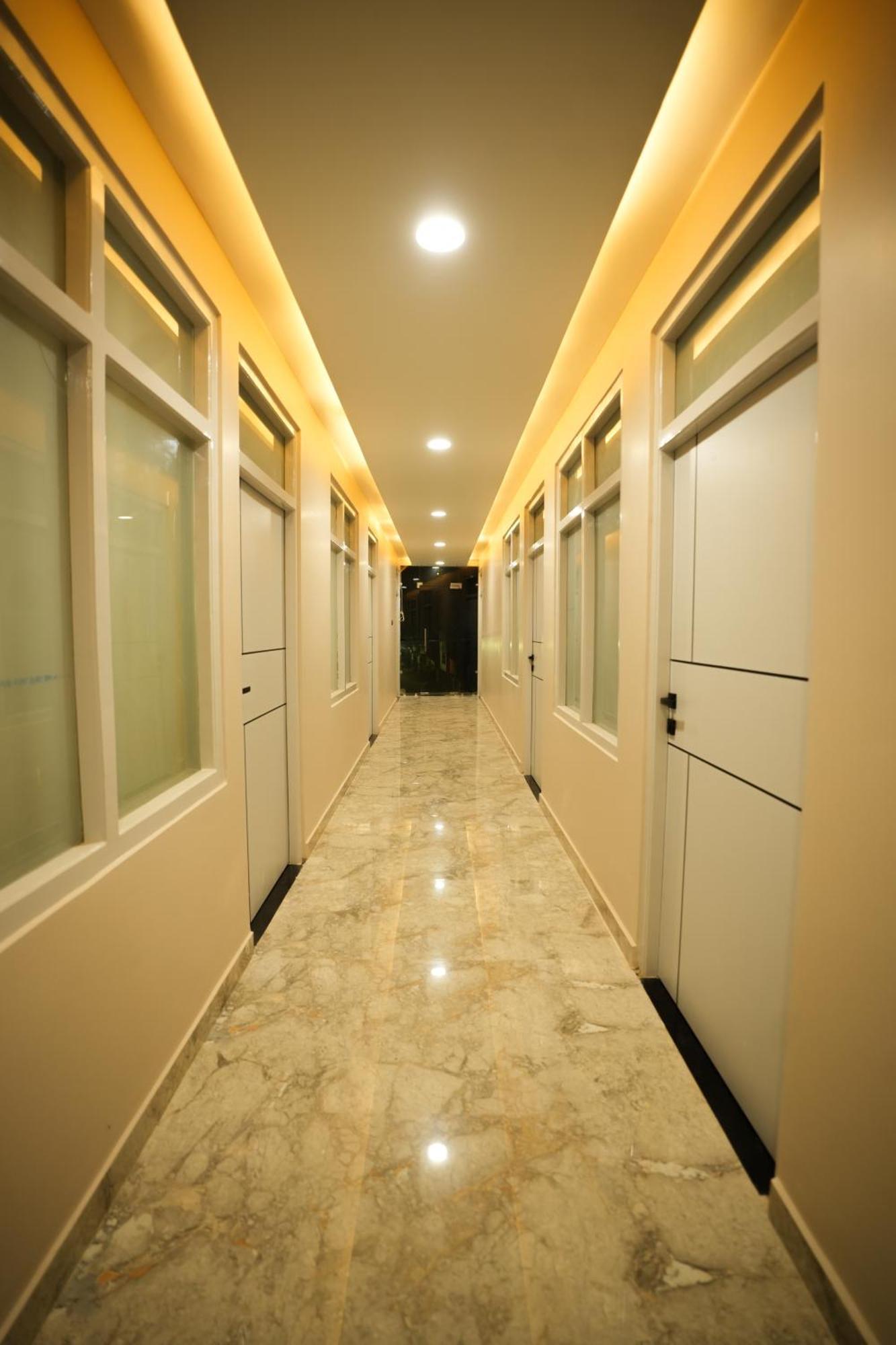 Dashrath Inn Near Ramjanmbhoomi Ayodhya Екстериор снимка